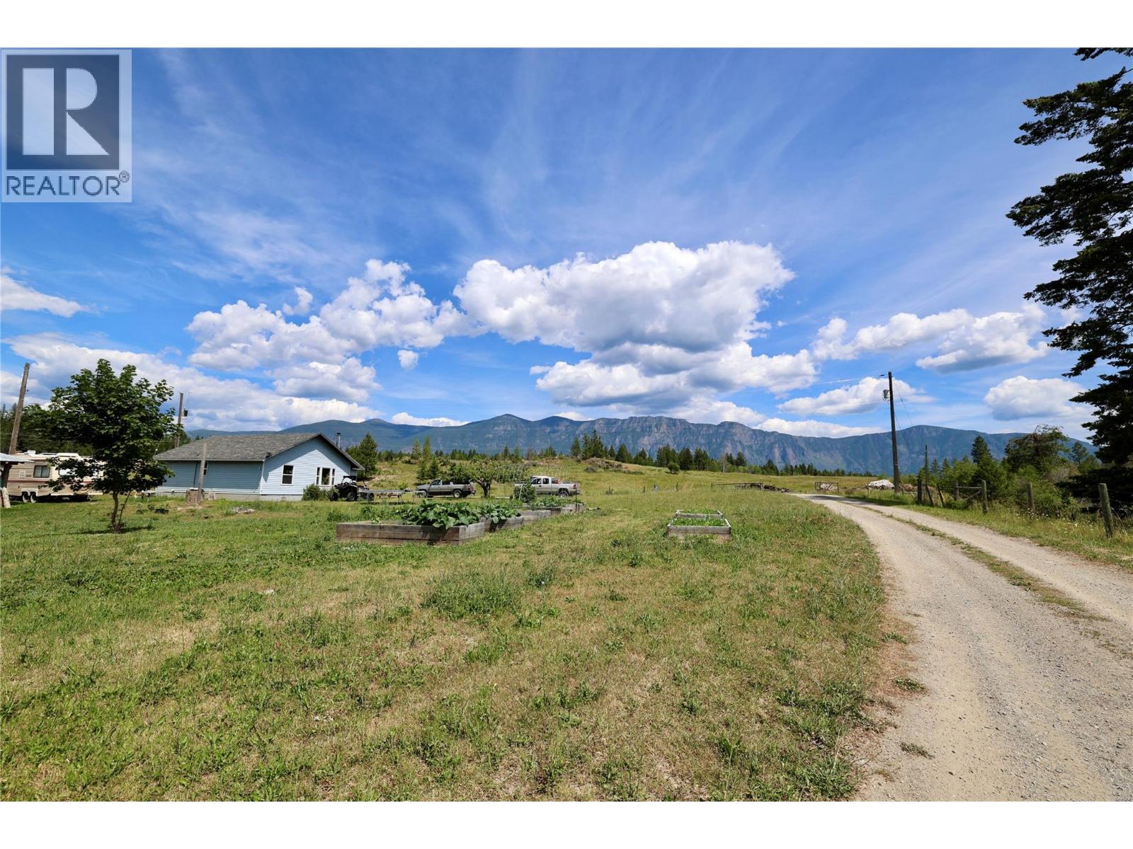 1221 Mallory Road, Lister, British Columbia  V0B 1G2 - Photo 19 - 10390582