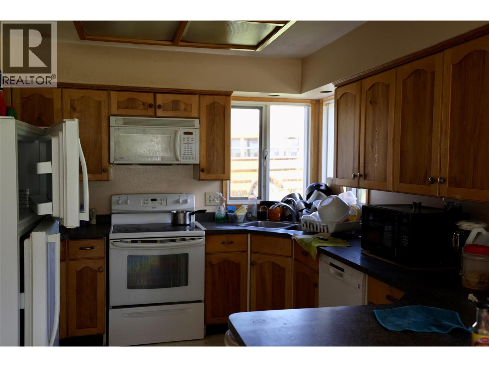 4733 Canyon-Lister Road, Canyon, British Columbia  V0B 1C1 - Photo 34 - 10390589