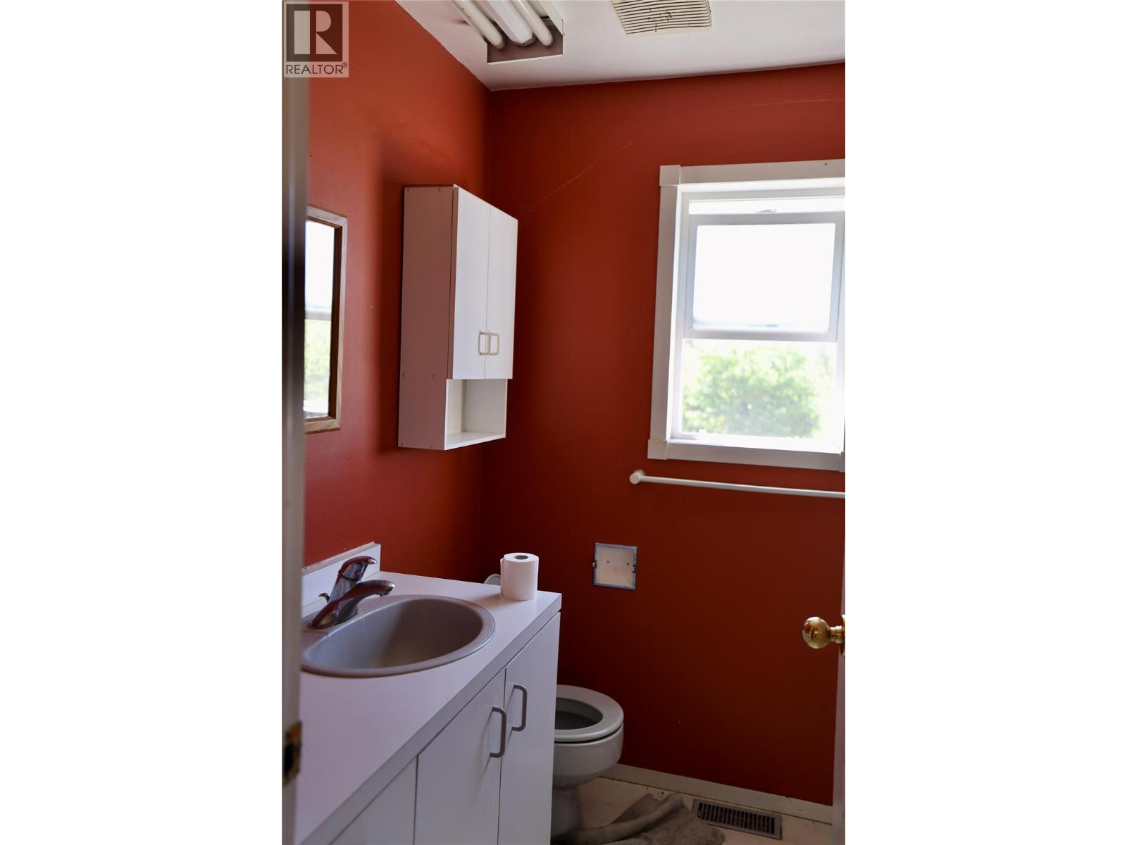 4733 Canyon-Lister Road, Canyon, British Columbia  V0B 1C1 - Photo 37 - 10390589