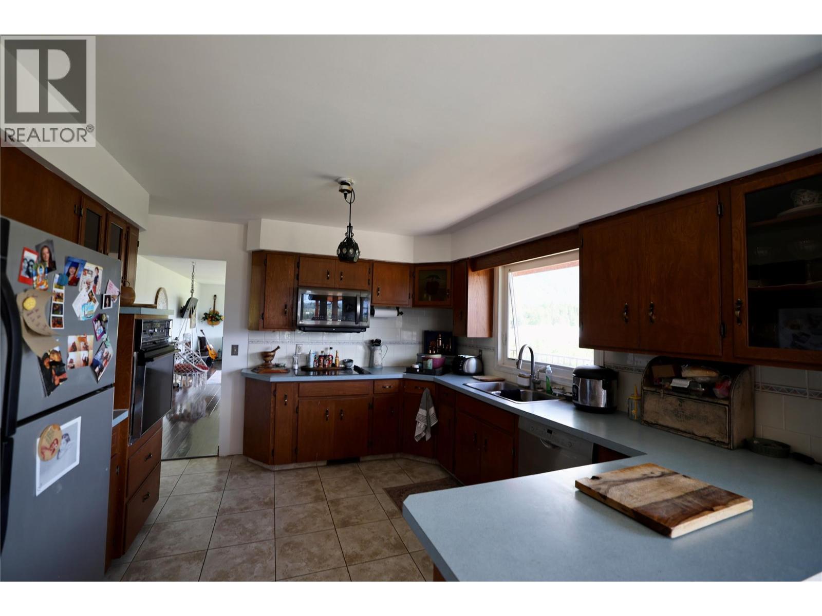 3851 Canyon-Lister Road, Canyon, British Columbia  V0B 1C1 - Photo 10 - 10390801