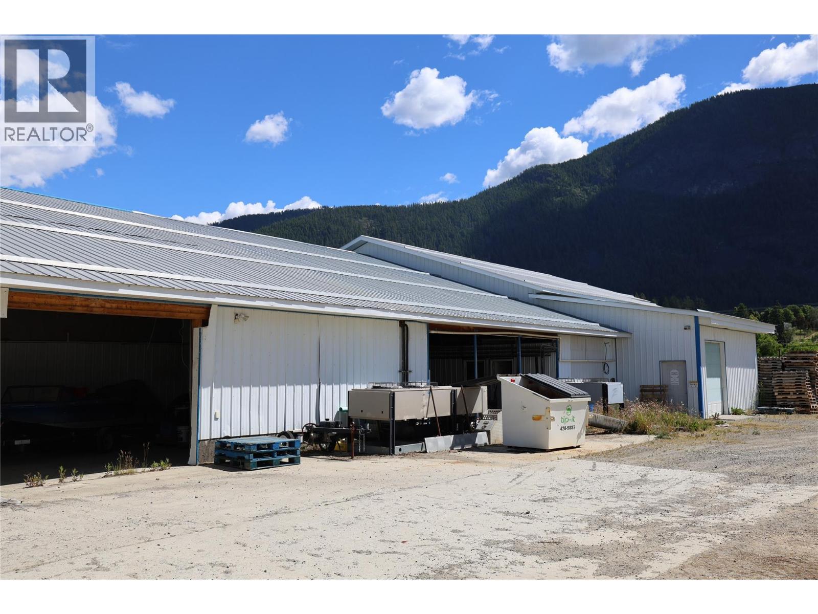 4733 Canyon-Lister Road, Canyon, British Columbia  V0B 1C1 - Photo 9 - 10390589