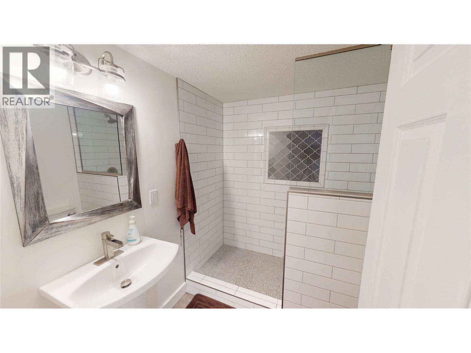 2912 Edgewood Drive, Cranbrook, British Columbia V1C 6C9 - Photo 20 - 10393059