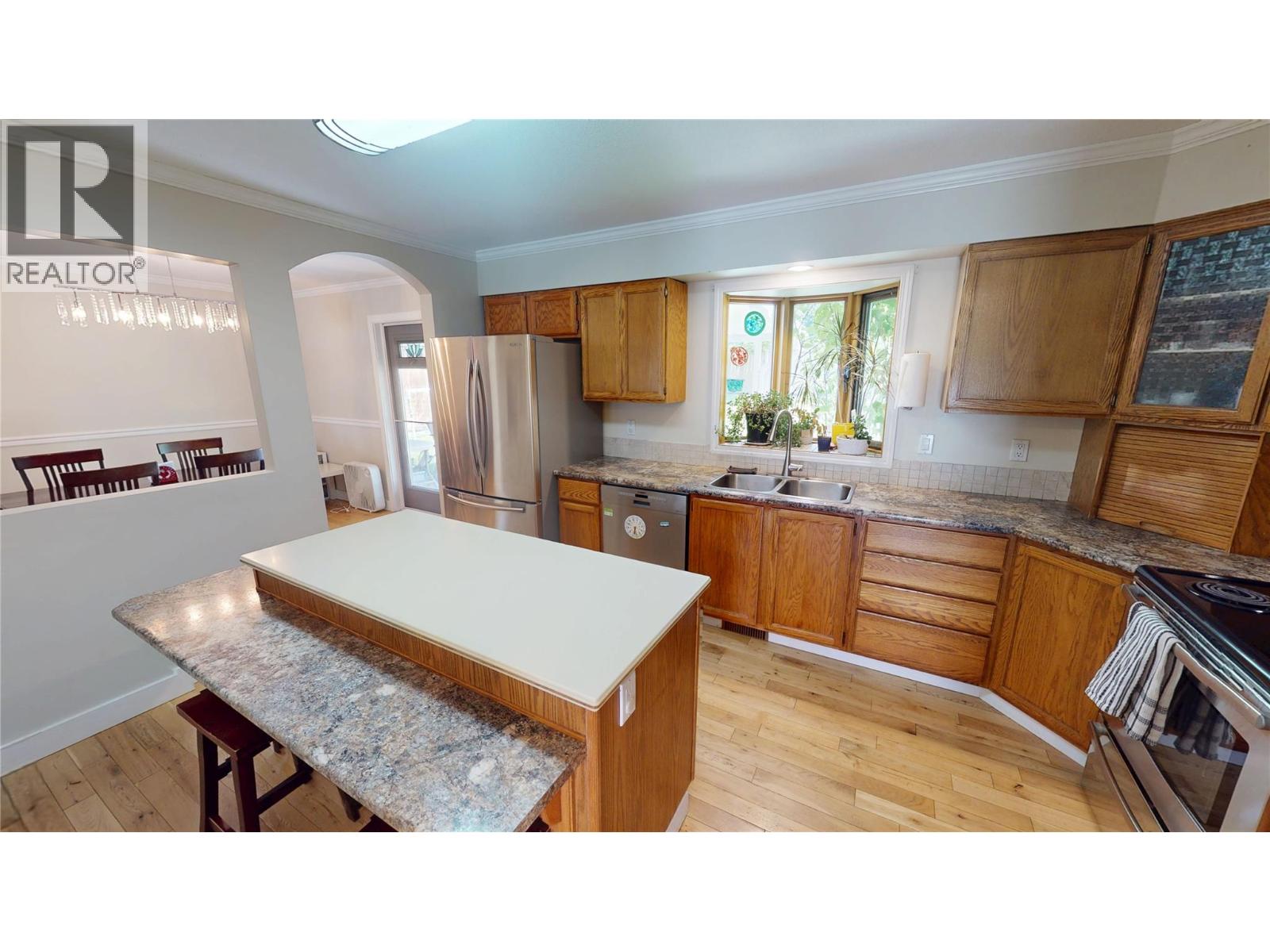 2912 Edgewood Drive, Cranbrook, British Columbia V1C 6C9 - Photo 9 - 10393059