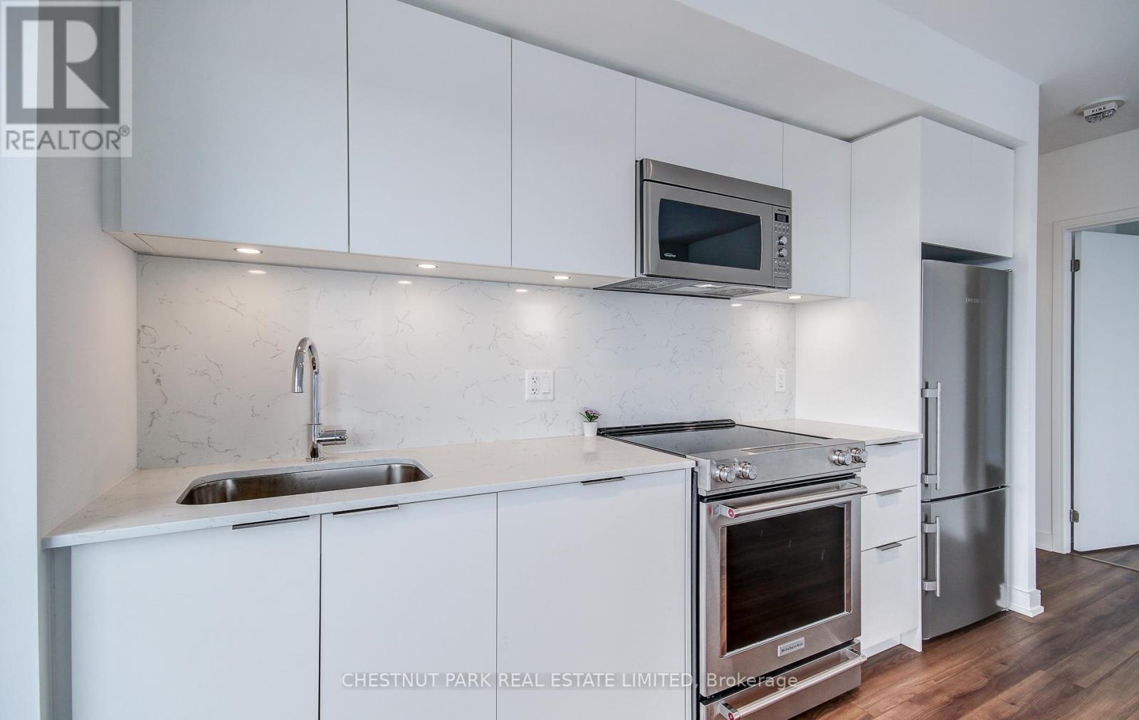 Ph2402 - 30 Samuel Wood Way, Toronto, Ontario  M9B 0C9 - Photo 14 - W13454252