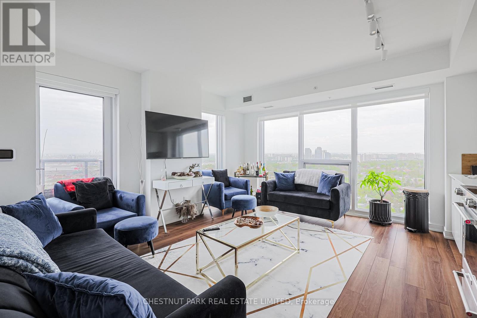 Ph2402 - 30 Samuel Wood Way, Toronto, Ontario  M9B 0C9 - Photo 11 - W13454252