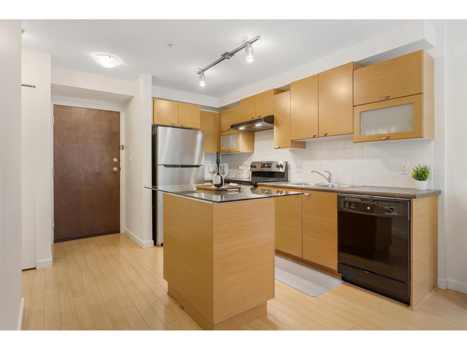 216 10707 139 Street, Surrey, British Columbia  V3T 0B2 - Photo 4 - R3140530