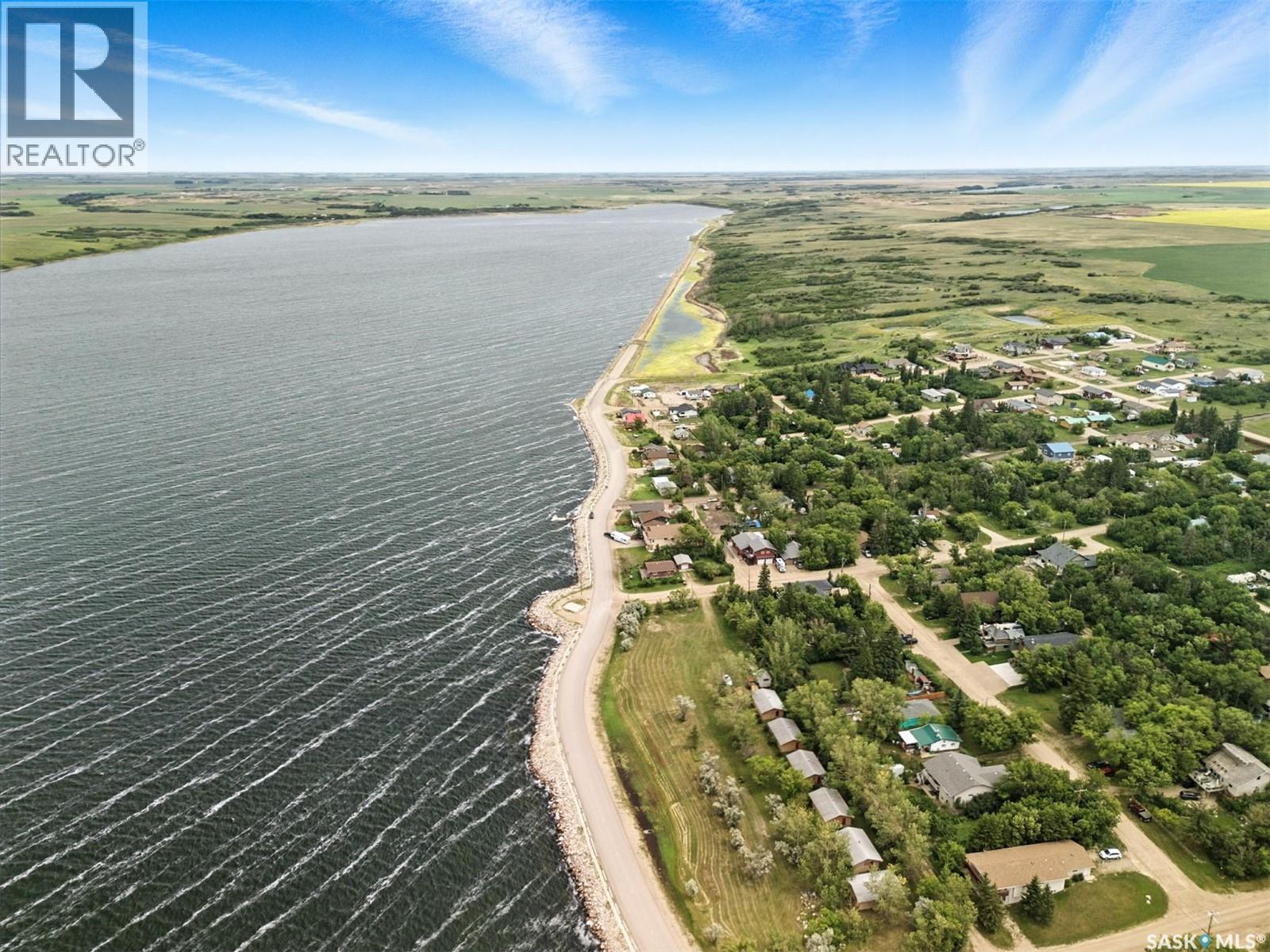 602-620 Lake Avenue, Manitou Beach, Saskatchewan  S0K 4T1 - Photo 3 - SK041022