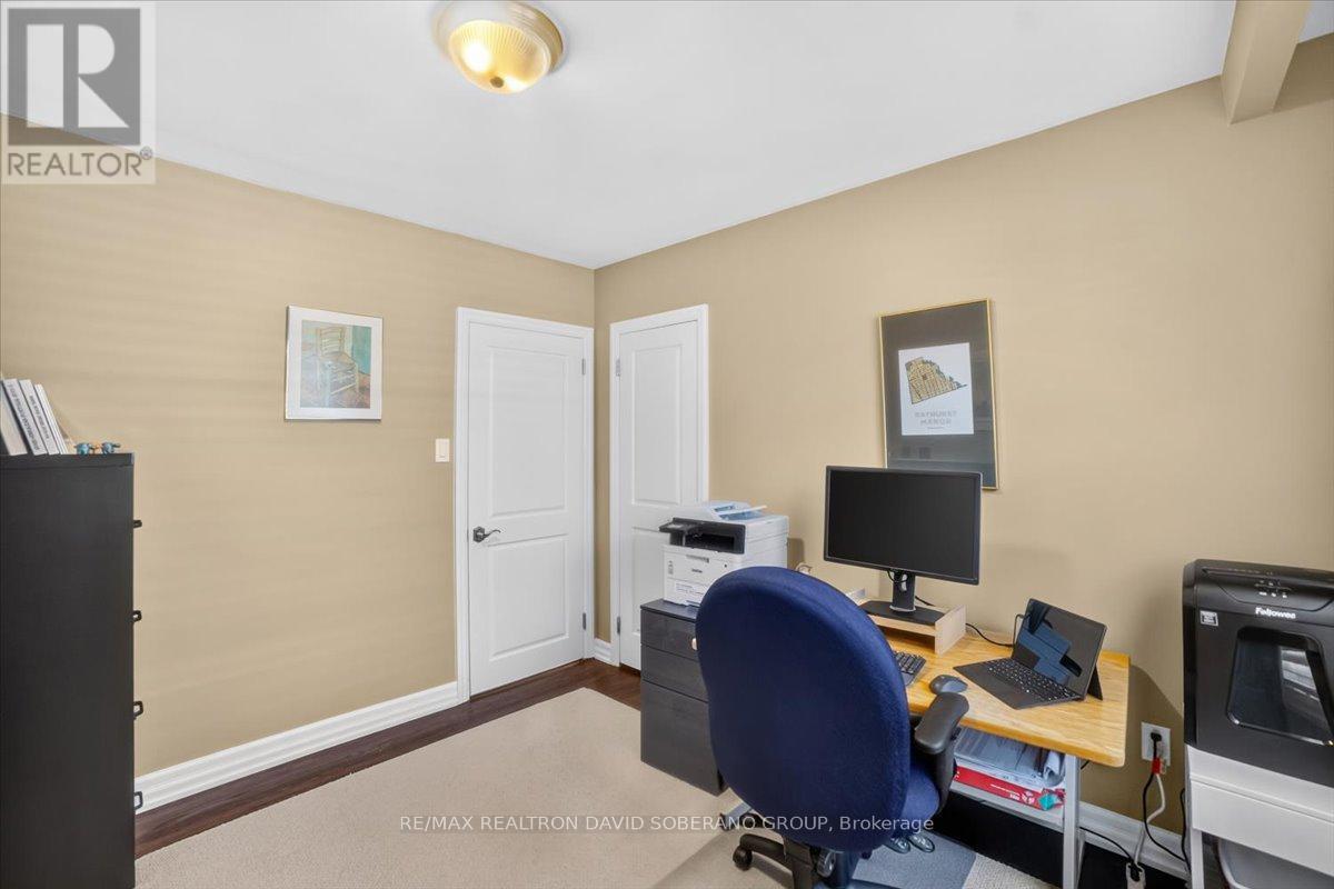 122 Kennard Avenue, Toronto, Ontario  M3H 4M4 - Photo 17 - C13502578