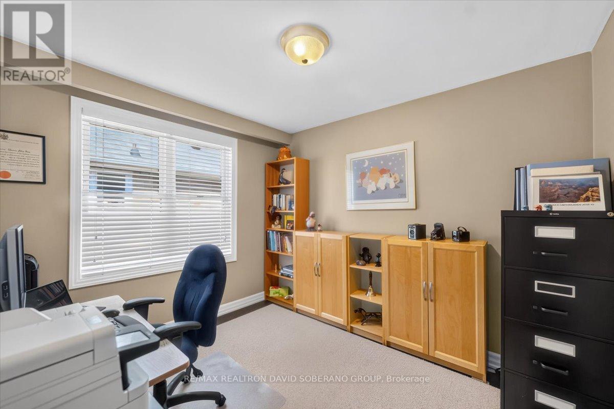 122 Kennard Avenue, Toronto, Ontario  M3H 4M4 - Photo 18 - C13502578