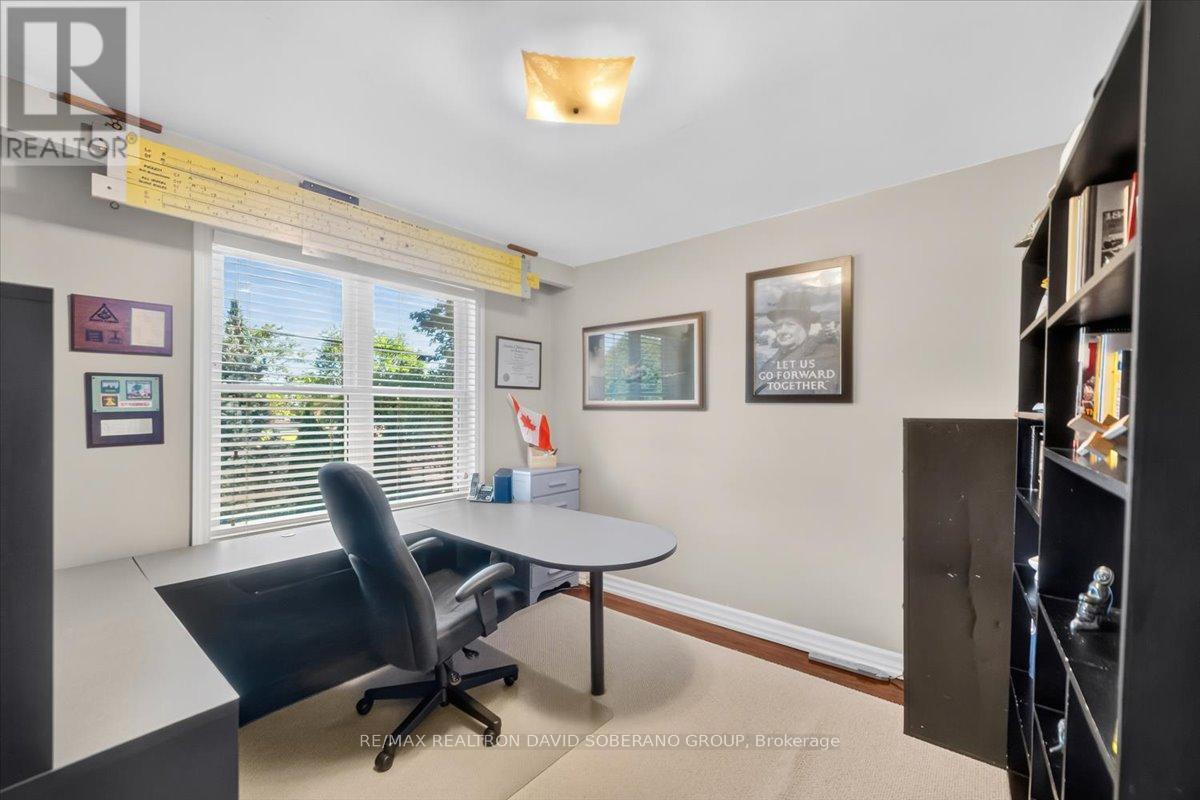 122 Kennard Avenue, Toronto, Ontario  M3H 4M4 - Photo 19 - C13502578