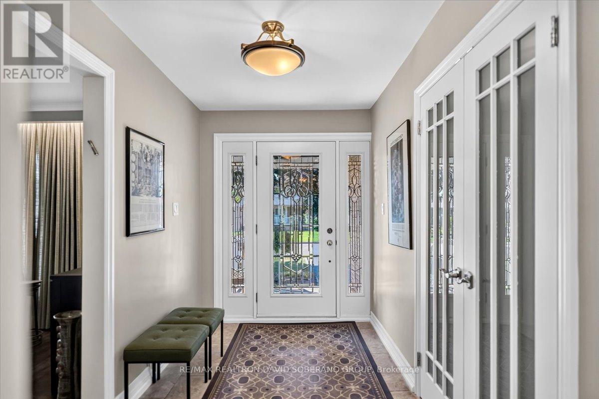 122 Kennard Avenue, Toronto, Ontario  M3H 4M4 - Photo 2 - C13502578