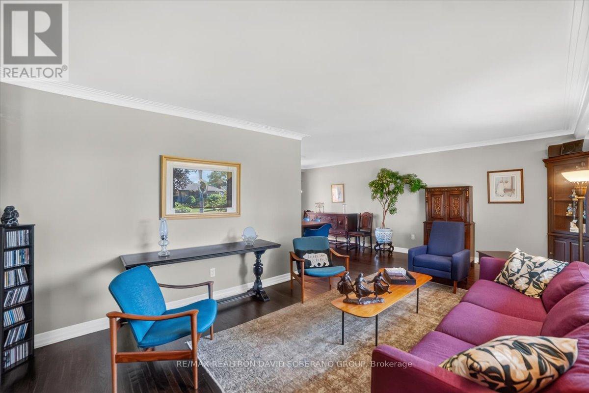 122 Kennard Avenue, Toronto, Ontario  M3H 4M4 - Photo 4 - C13502578