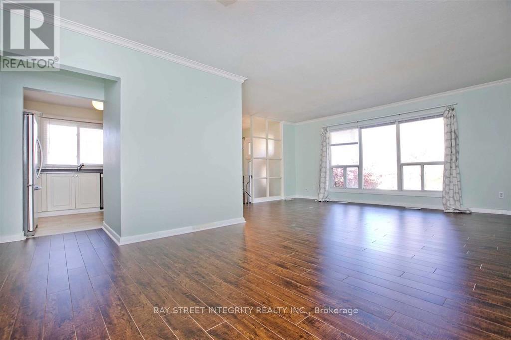60 Hesketh Court, Toronto, Ontario  M4A 1M6 - Photo 7 - C13502684