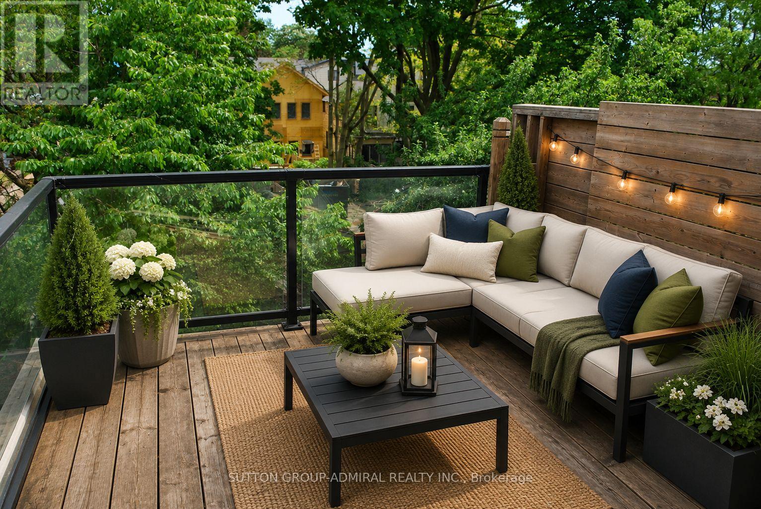 Upper - 177 Logan Avenue, Toronto, Ontario  M4M 2N2 - Photo 9 - E13502634