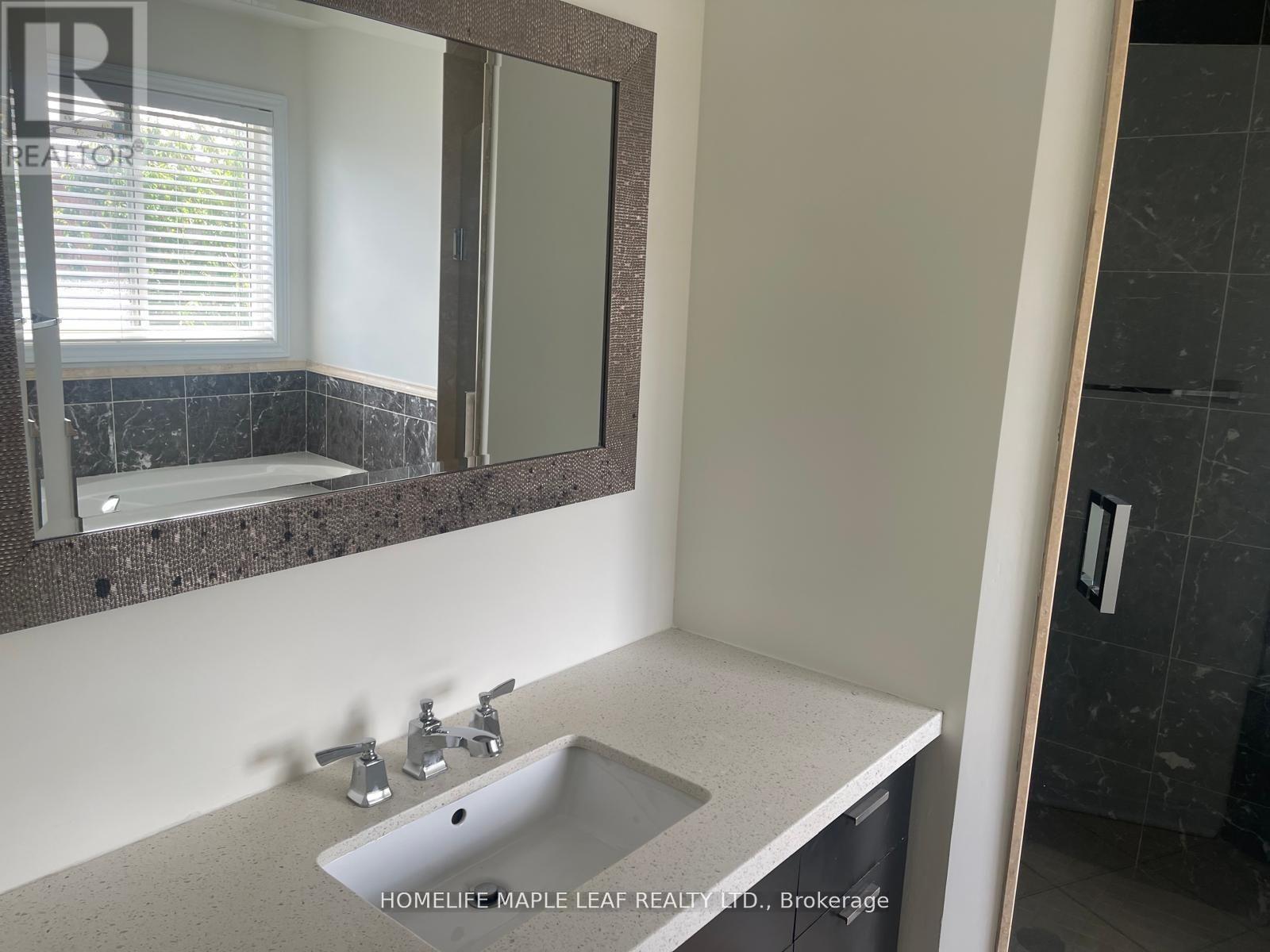 51 Redfinch Crescent, Vaughan, Ontario  L4H 2C5 - Photo 8 - N13502736