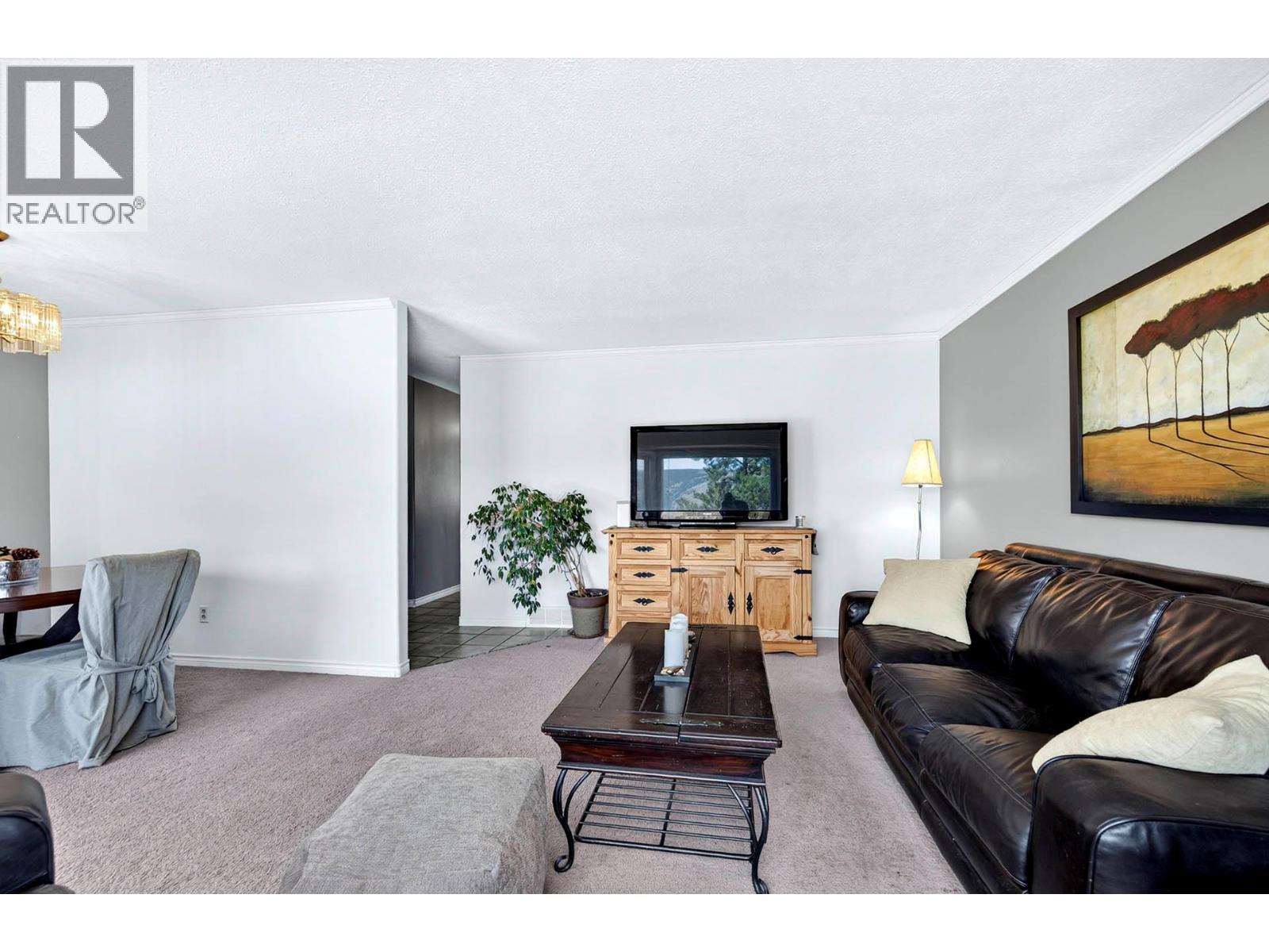 2580 Nechako Drive, Kamloops, British Columbia  V2E 2C9 - Photo 4 - 10392844
