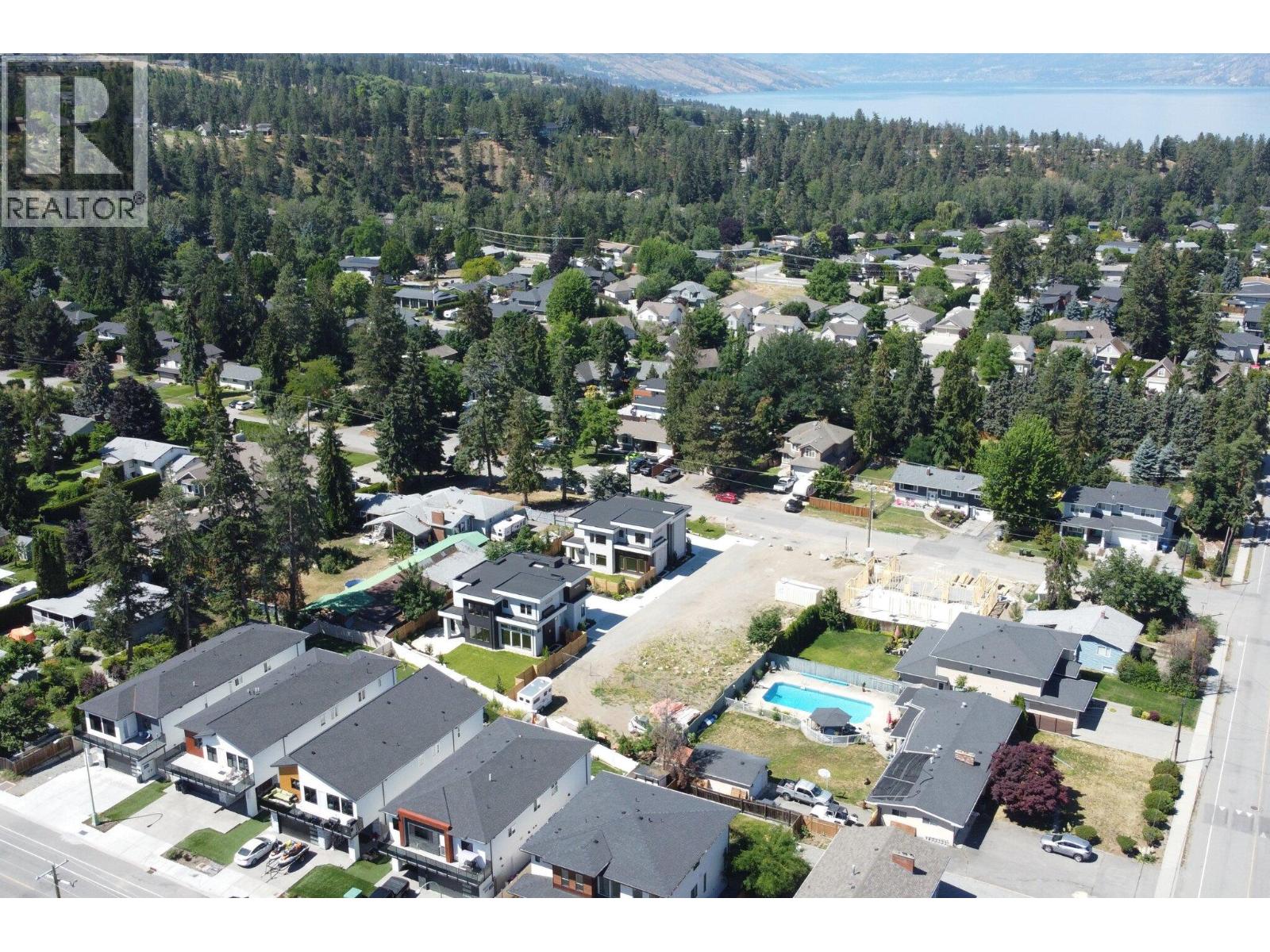 4617 Fordham Road, Kelowna, British Columbia  V1W 1P1 - Photo 2 - 10376483