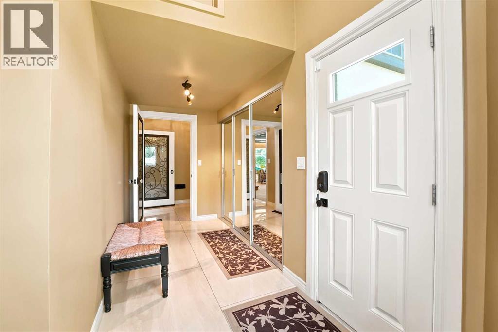 60 Brown Close, Red Deer, Alberta  T4R 1K4 - Photo 12 - A2325293