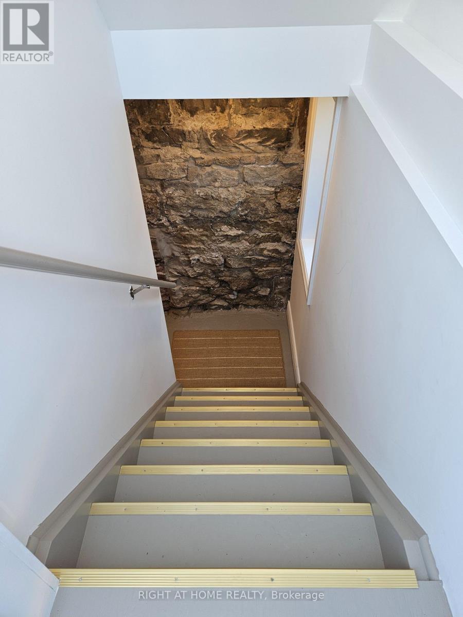 263 Keele Street, Toronto, Ontario  M6P 2K1 - Photo 4 - W13502636