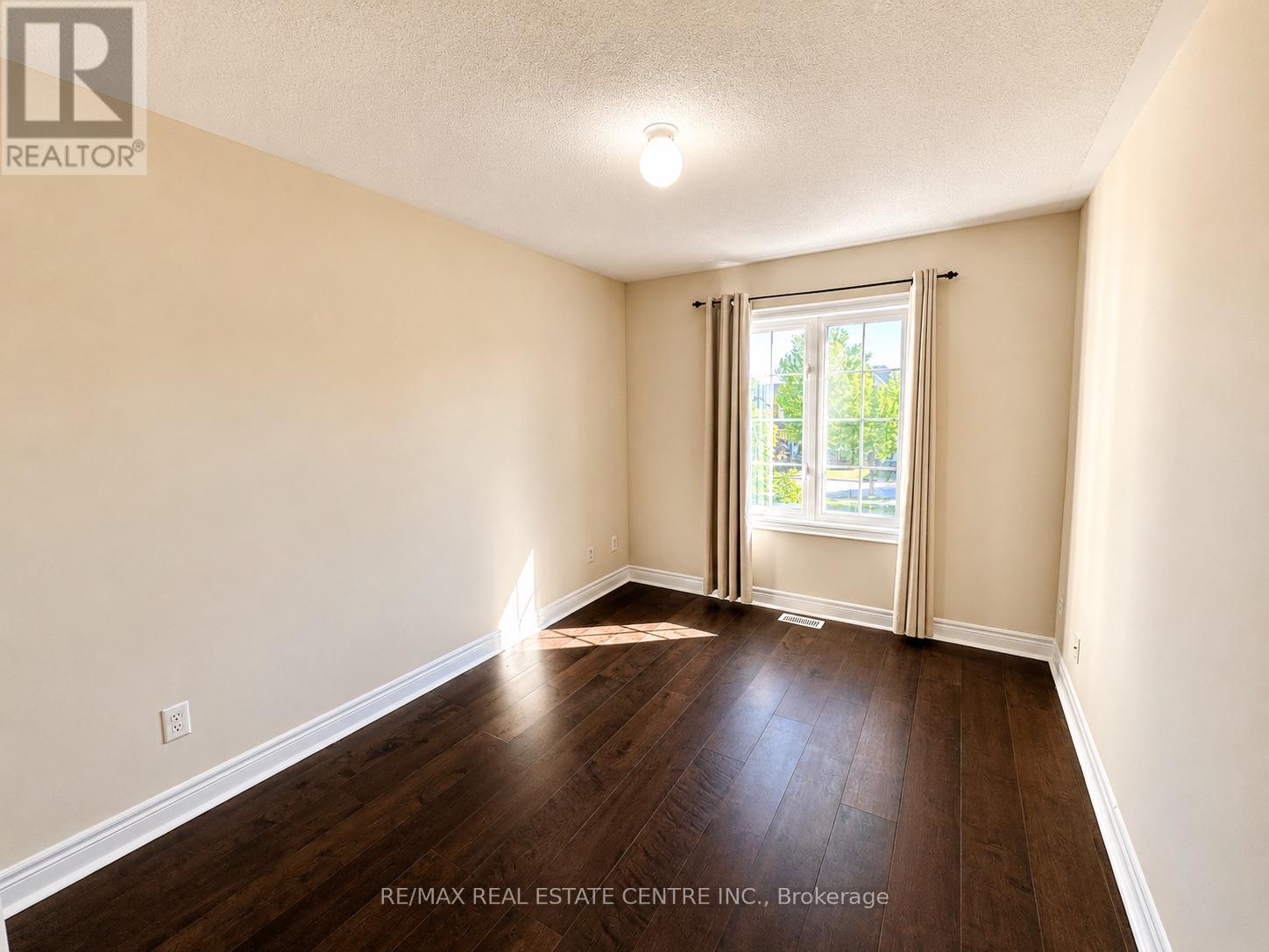 2491 Postmaster Drive, Oakville, Ontario  L6M 0L5 - Photo 25 - W13502710