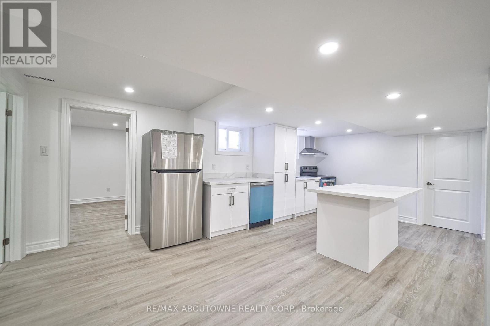 Lower - 4395 Longmoor Drive, Burlington, Ontario  L7L 1X8 - Photo 10 - W13502742