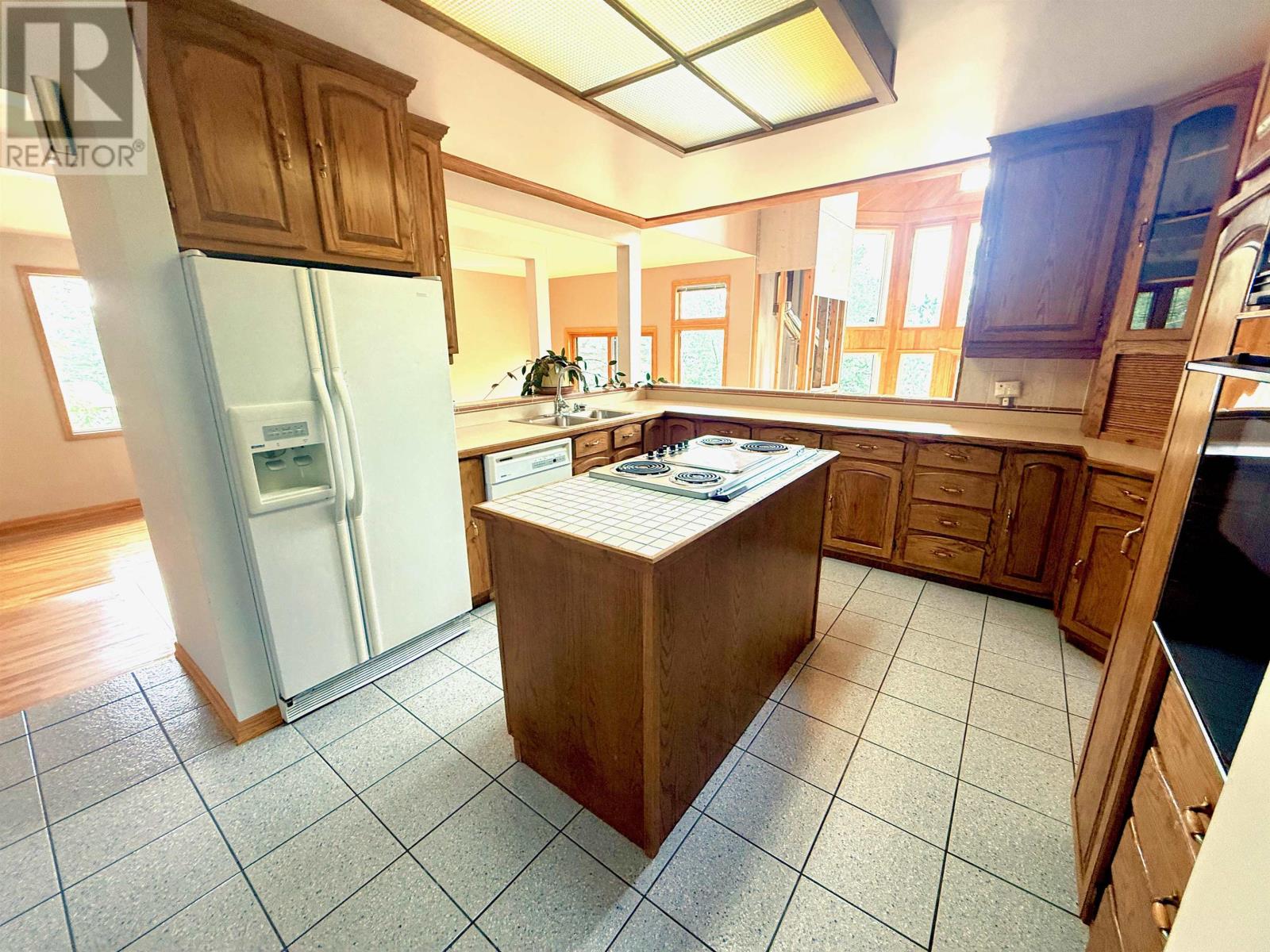1319 Beach Rd, Kenora, Ontario  P0X 1C0 - Photo 7 - TB2601743
