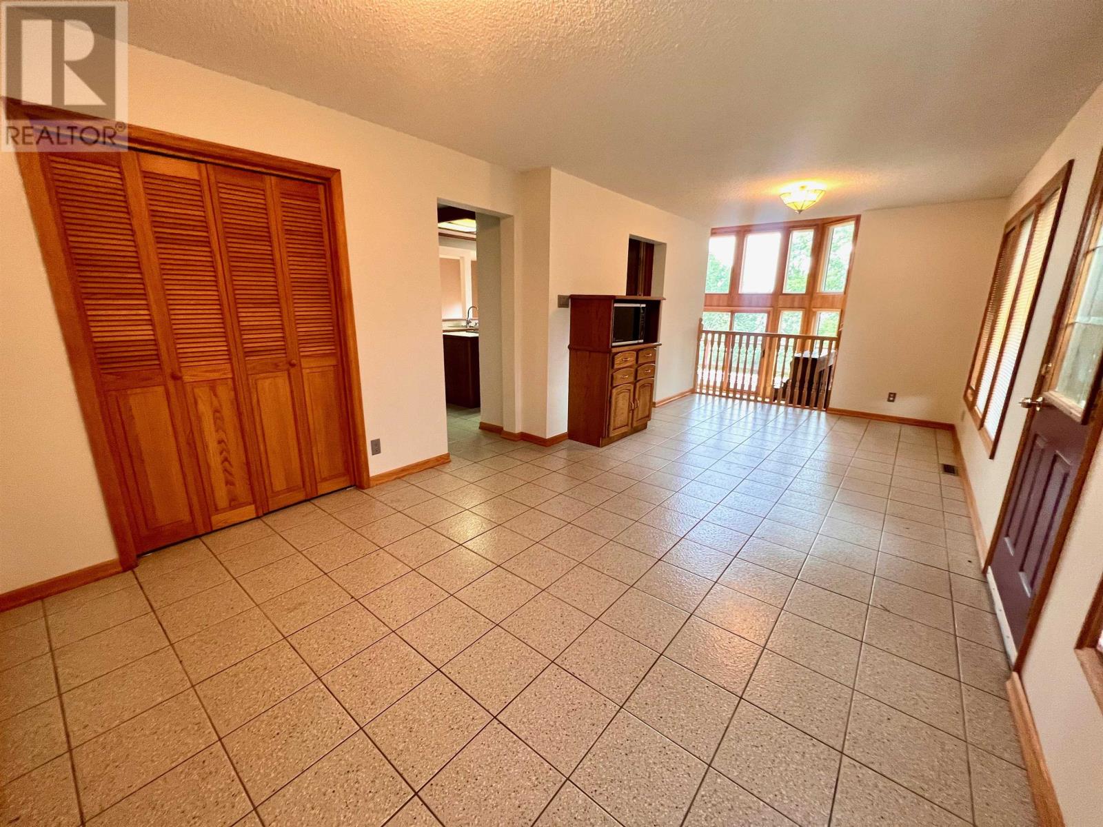 1319 Beach Rd, Kenora, Ontario  P0X 1C0 - Photo 8 - TB2601743