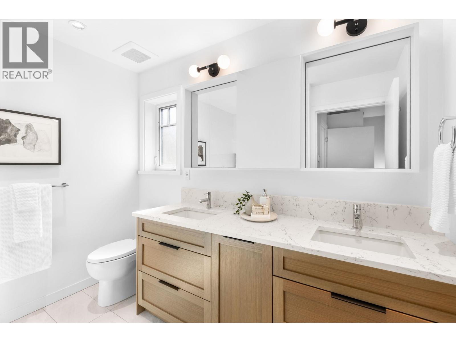 2518 W 3rd Avenue, Vancouver, British Columbia  V6K 1M1 - Photo 18 - R3140978