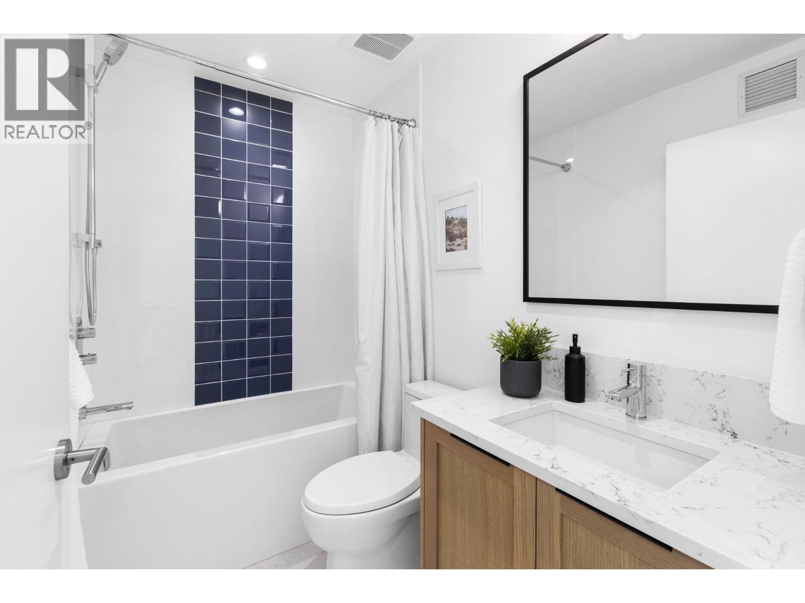 2518 W 3rd Avenue, Vancouver, British Columbia  V6K 1M1 - Photo 23 - R3140978