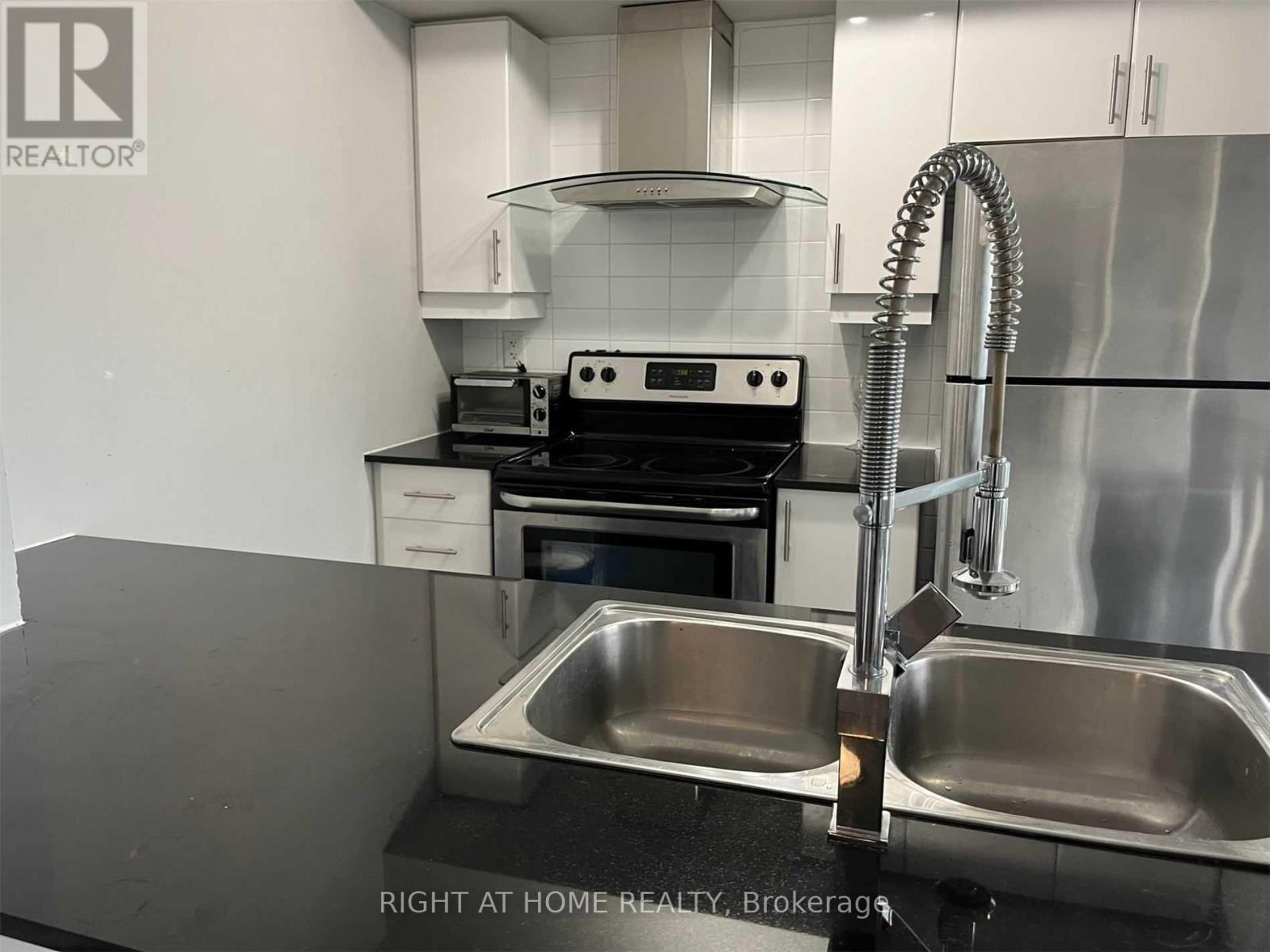 2908 - 190 Borough Drive, Toronto, Ontario  M1P 0B6 - Photo 7 - E13502782