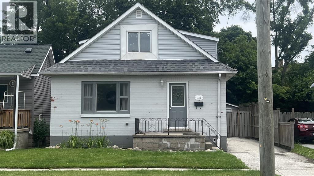 332 Mitton Street North