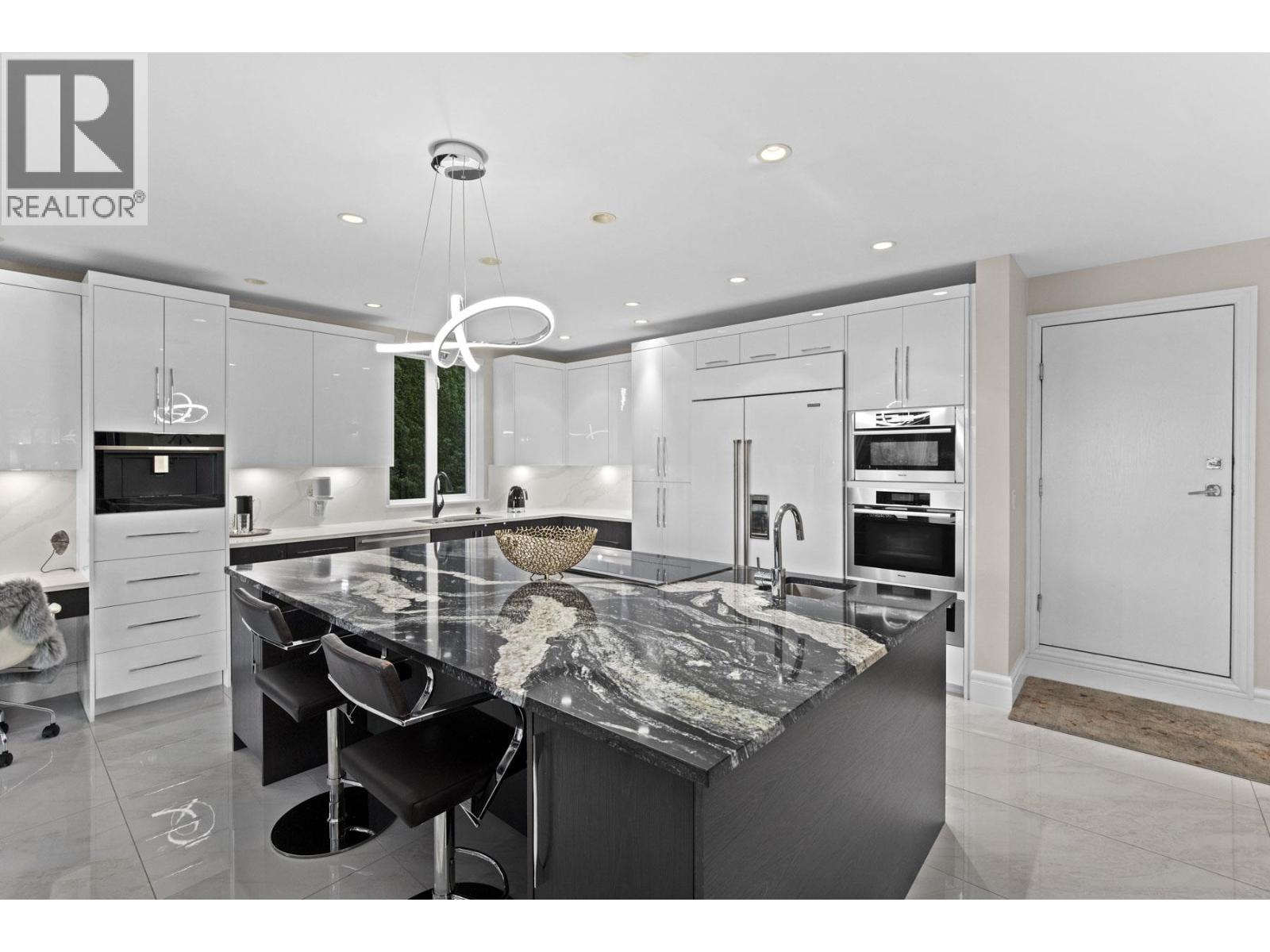 1130 Eyremount Drive, West Vancouver, British Columbia  V7S 2C5 - Photo 10 - R3140974
