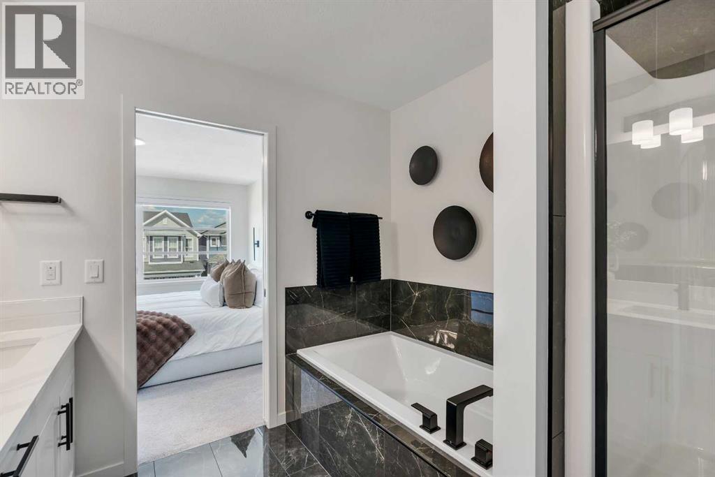 48 Lucas Passage NW, Calgary, Alberta  T3P 2E3 - Photo 31 - A2322293