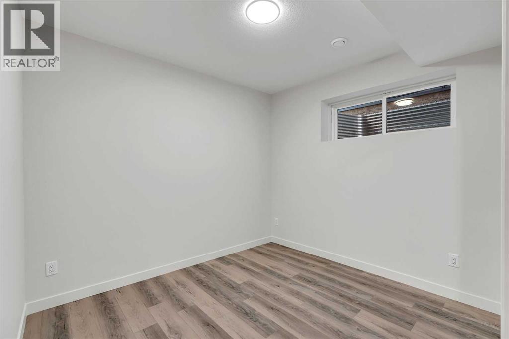 48 Lucas Passage NW, Calgary, Alberta  T3P 2E3 - Photo 45 - A2322293