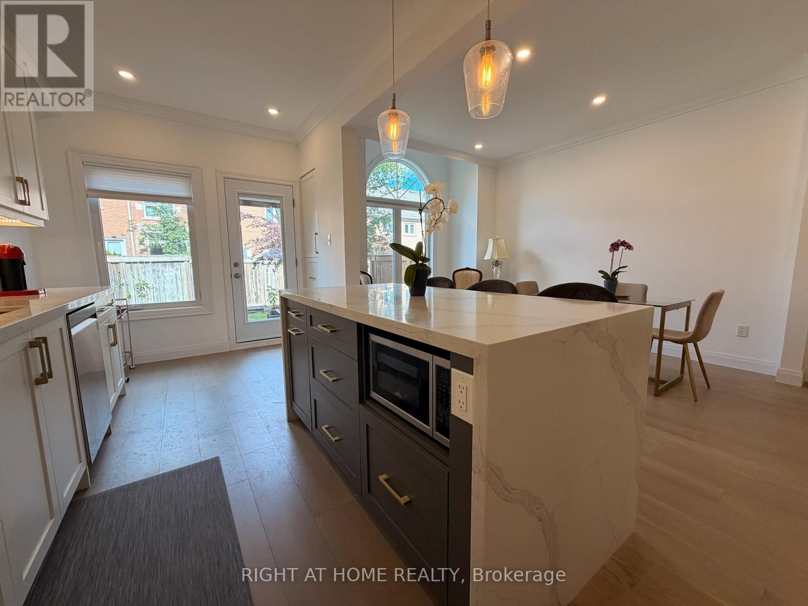7 - 2 Mary Gapper Crescent, Richmond Hill, Ontario  L4C 0J4 - Photo 17 - N13502798