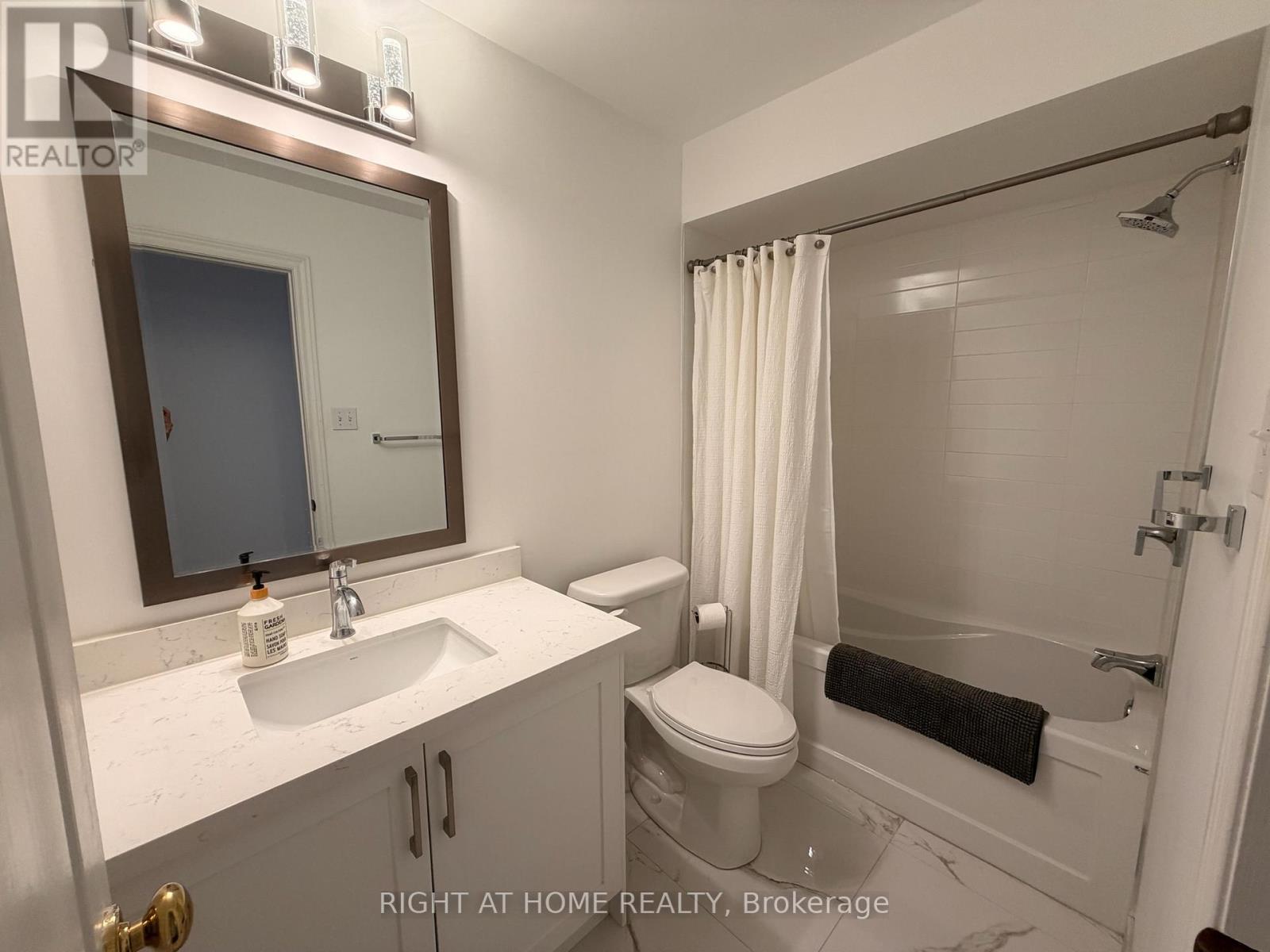 7 - 2 Mary Gapper Crescent, Richmond Hill, Ontario  L4C 0J4 - Photo 32 - N13502798