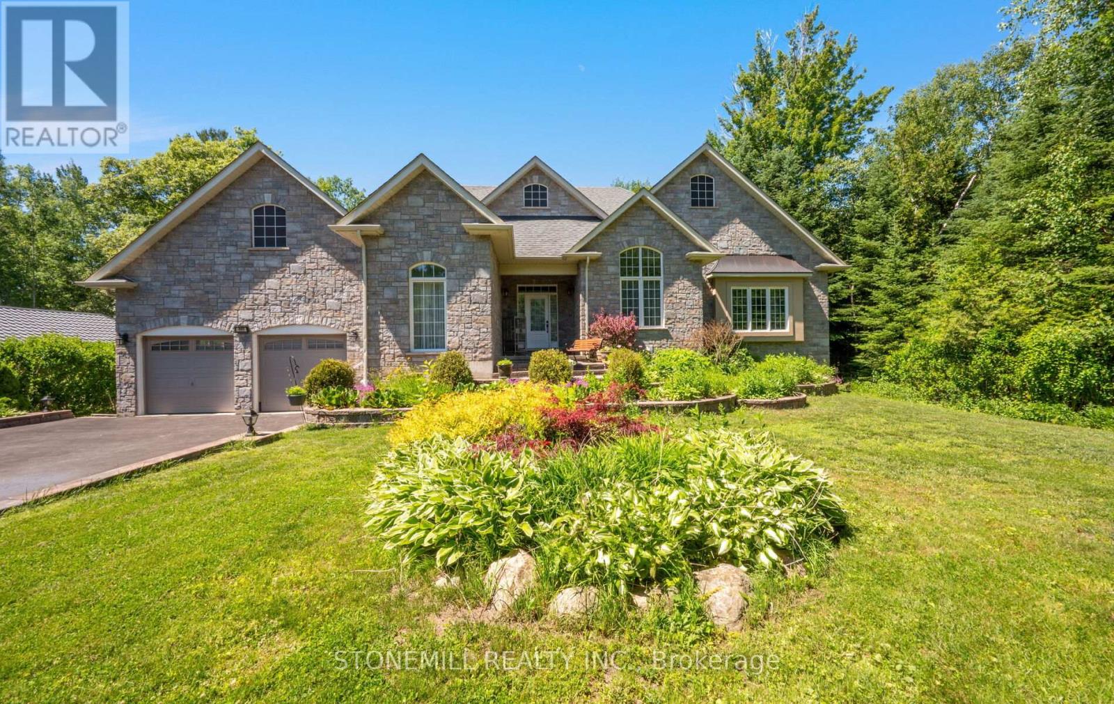 868 EASTDALE DRIVE, Wasaga Beach, Ontario