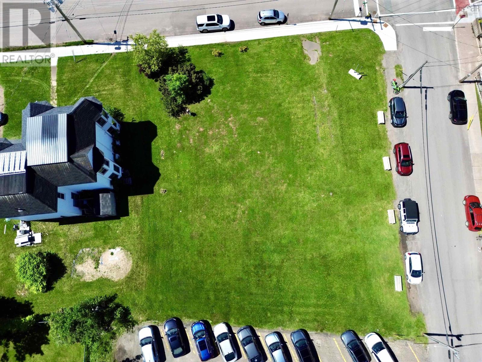 42/44 Havelock Street, Amherst, Nova Scotia  B4H 3K1 - Photo 13 - 202616003