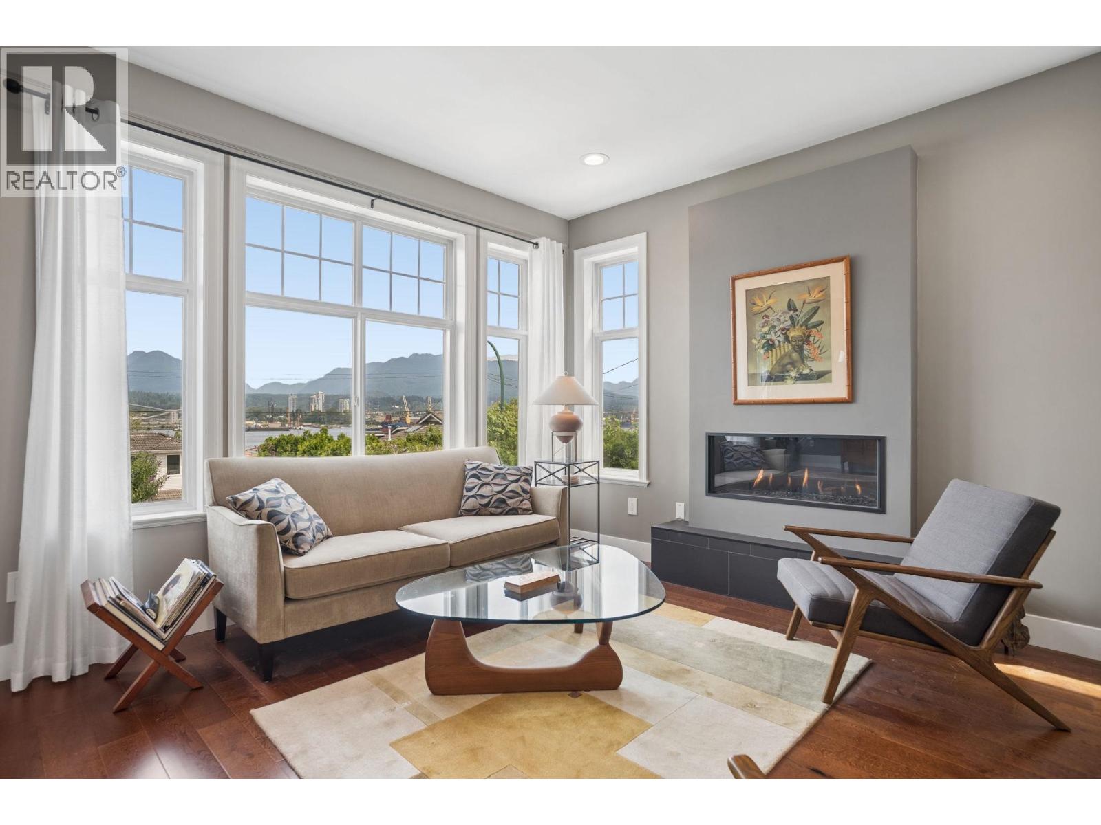 2808 Wall Street, Vancouver, British Columbia  V5K 1B2 - Photo 3 - R3140720