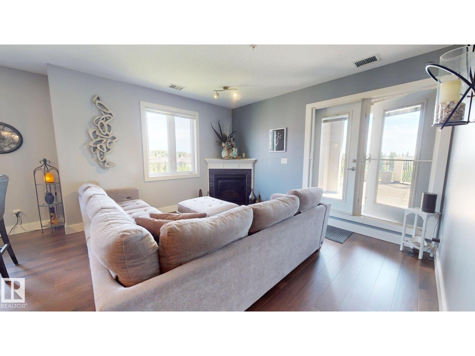 #355 6079 Maynard Wy NW, Edmonton, Alberta  T6R 0S4 - Photo 2 - E4496291