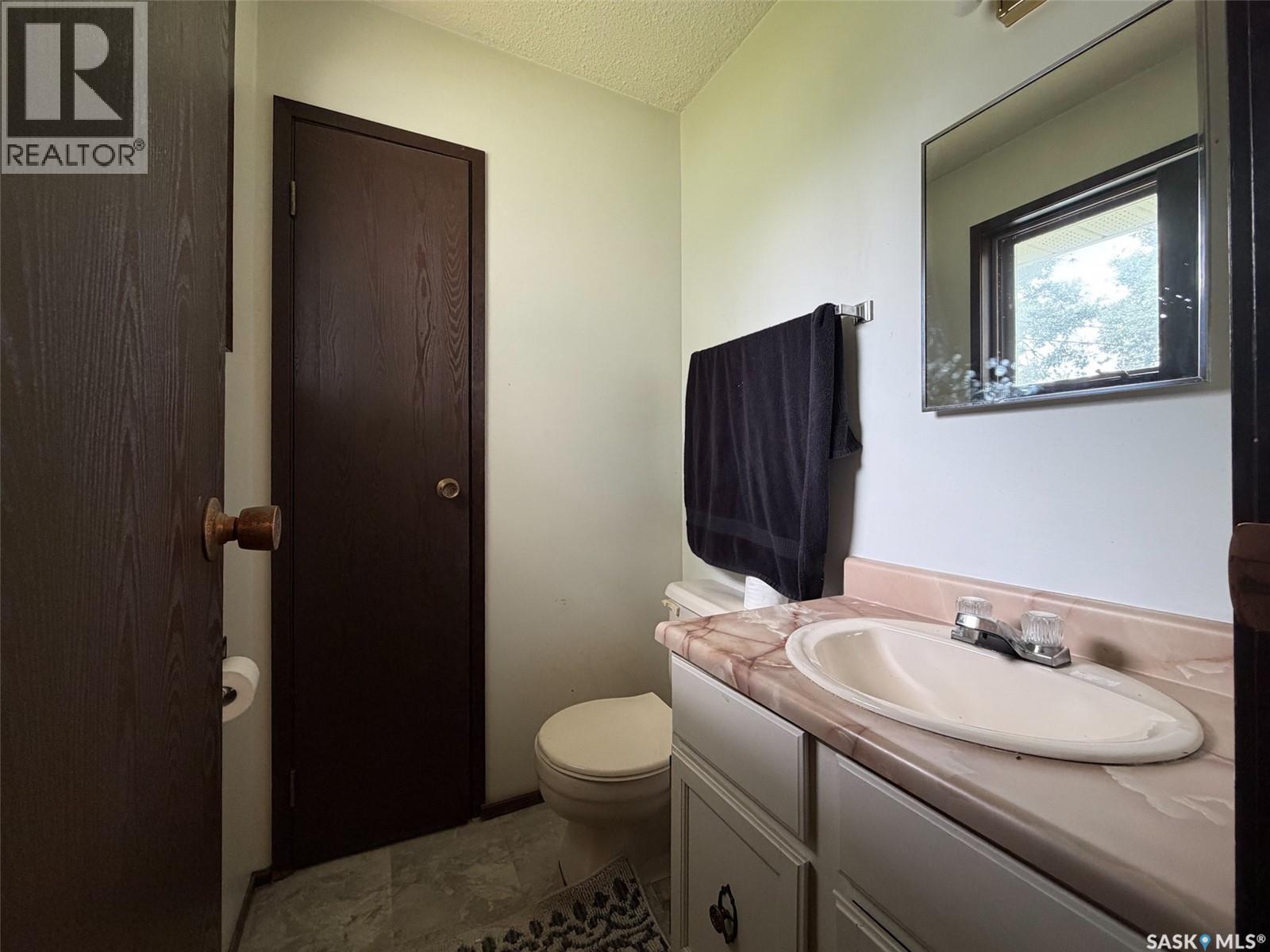 336 2nd Street W, Shaunavon, Saskatchewan  S0N 2M0 - Photo 10 - SK041031