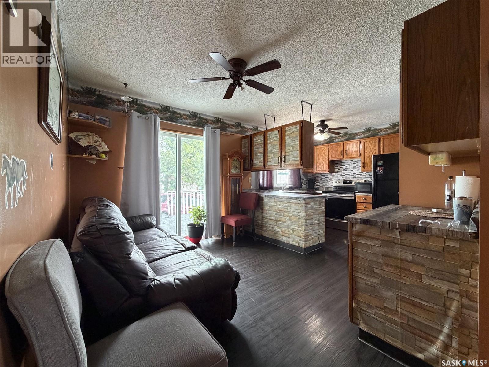336 2nd Street W, Shaunavon, Saskatchewan  S0N 2M0 - Photo 14 - SK041031