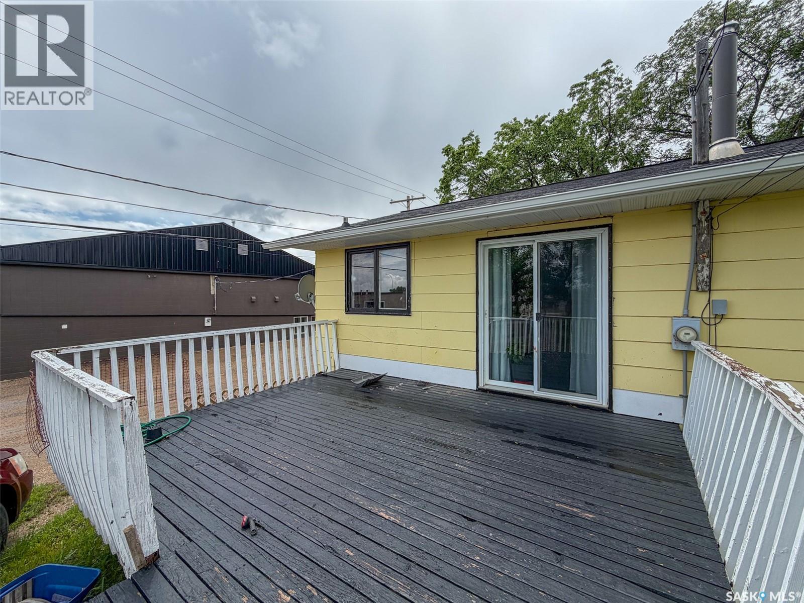 336 2nd Street W, Shaunavon, Saskatchewan  S0N 2M0 - Photo 34 - SK041031