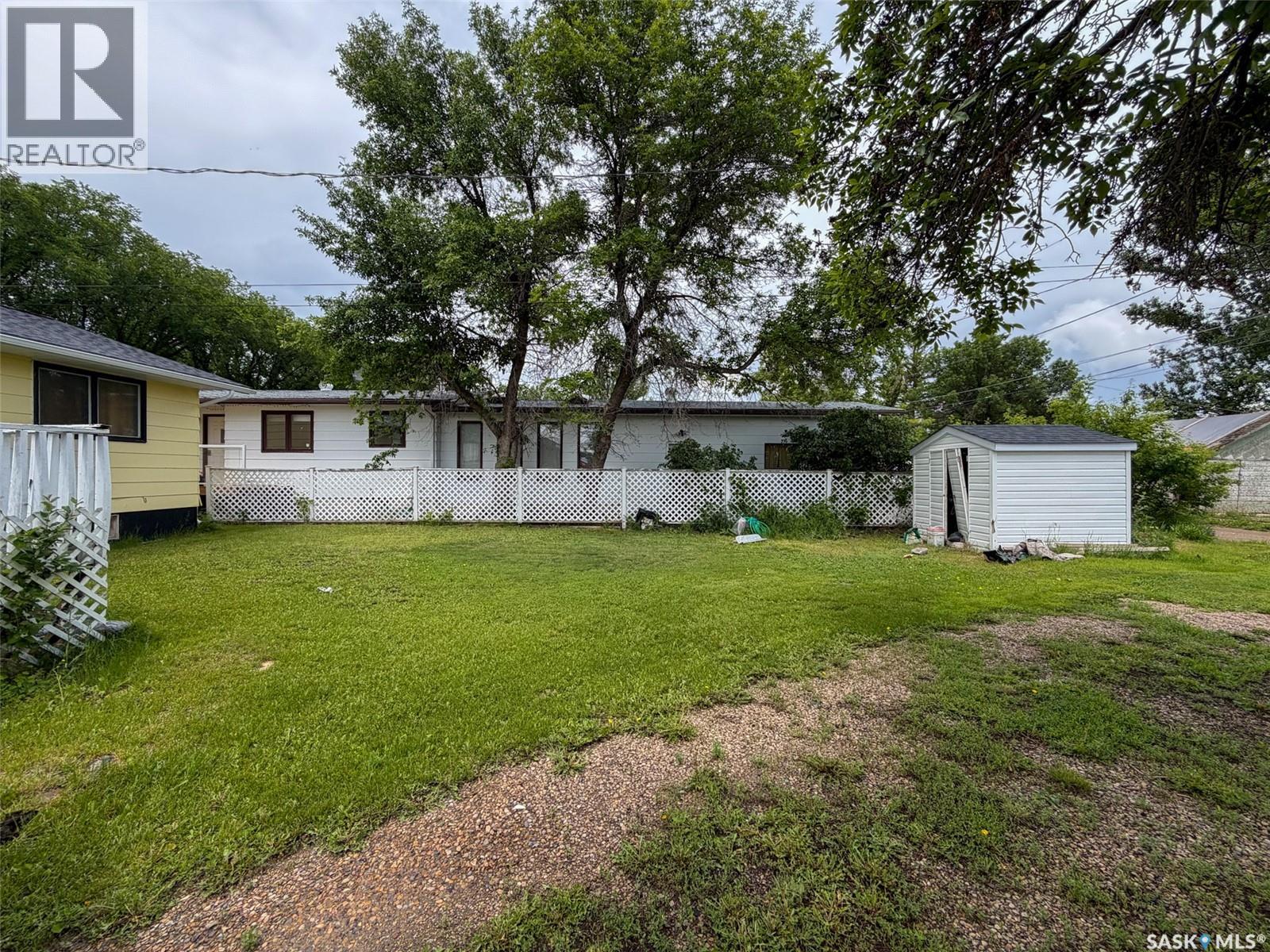 336 2nd Street W, Shaunavon, Saskatchewan  S0N 2M0 - Photo 36 - SK041031