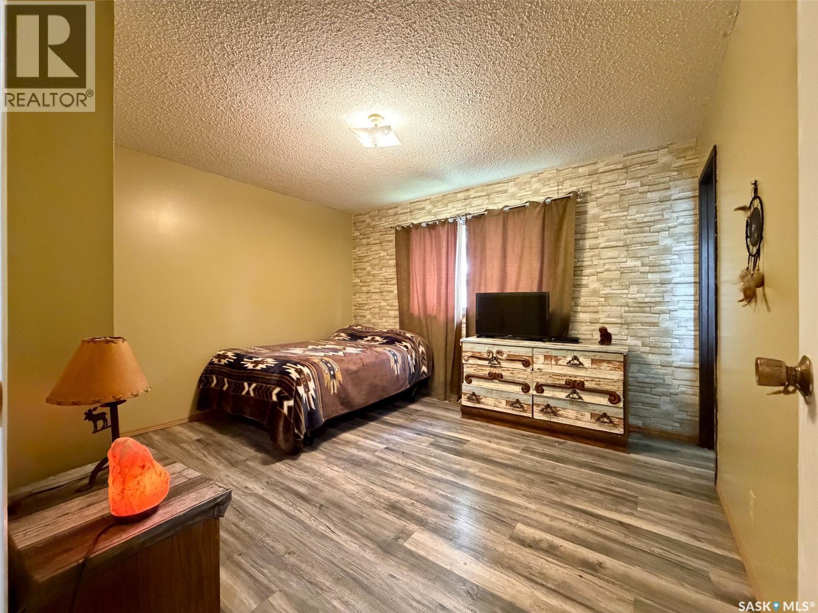 336 2nd Street W, Shaunavon, Saskatchewan  S0N 2M0 - Photo 8 - SK041031