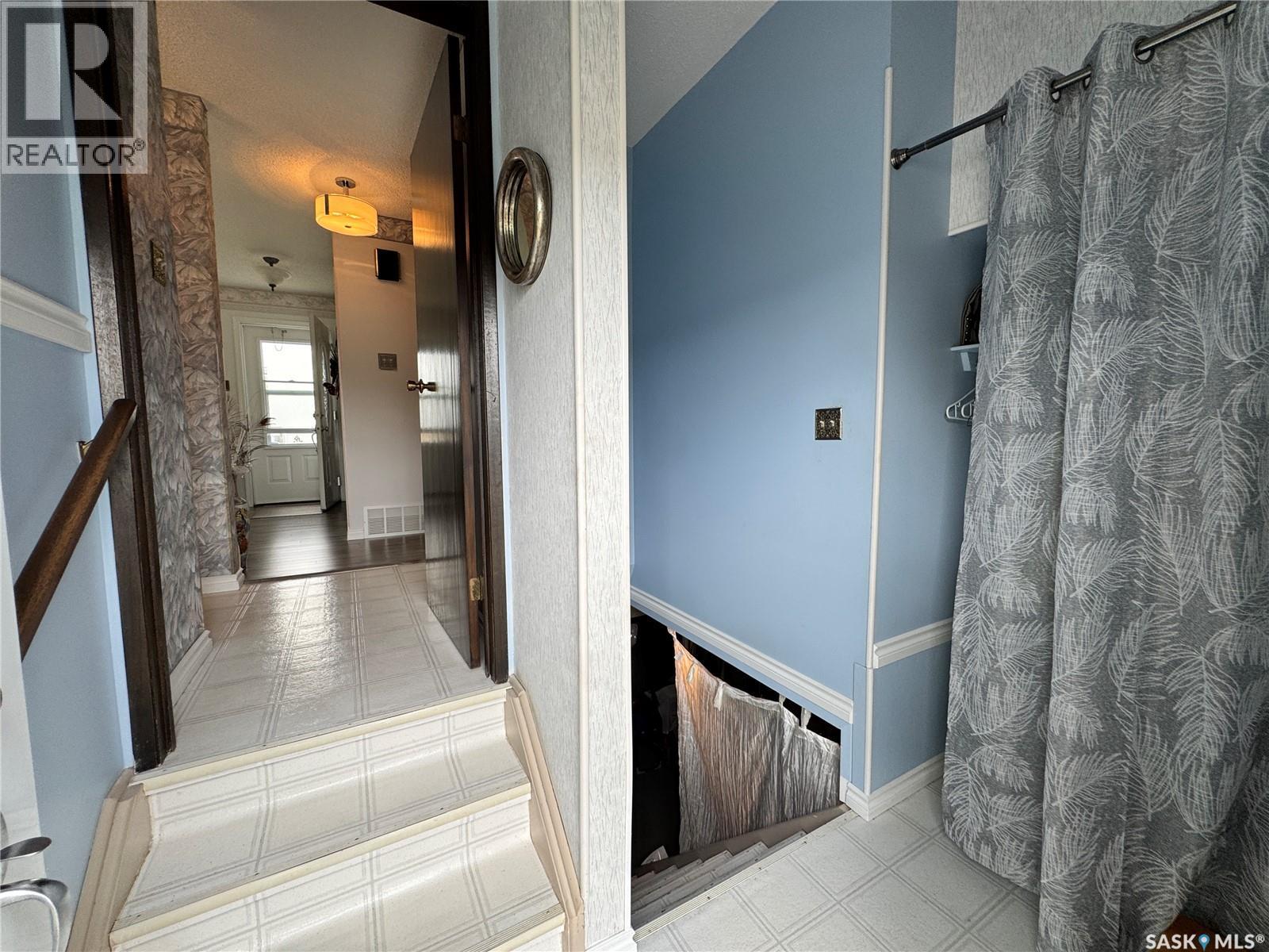 313 5th Avenue W, Biggar, Saskatchewan  S0K 0M0 - Photo 21 - SK040952