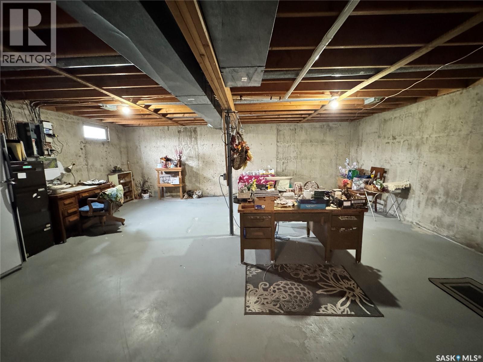 313 5th Avenue W, Biggar, Saskatchewan  S0K 0M0 - Photo 23 - SK040952