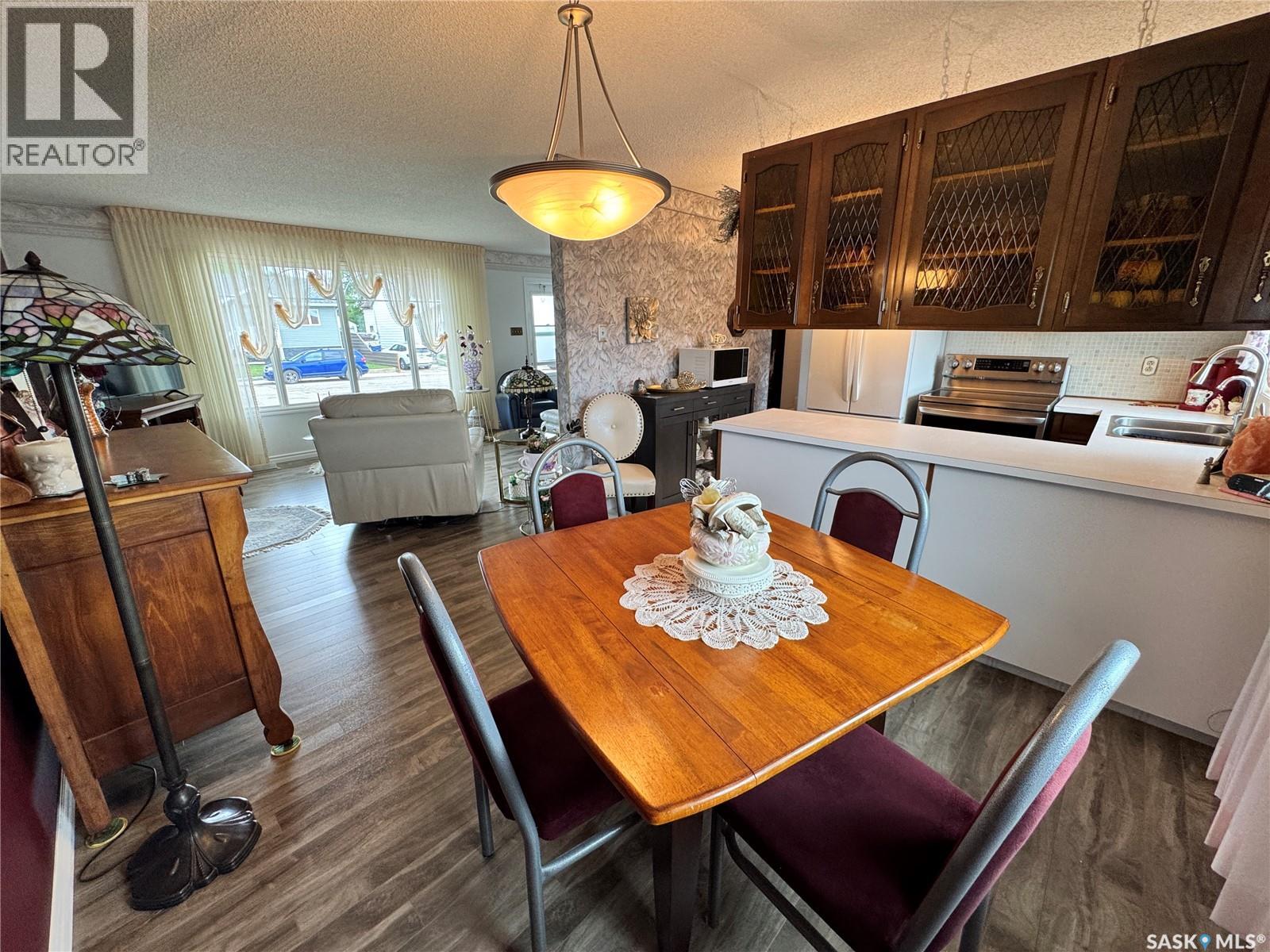313 5th Avenue W, Biggar, Saskatchewan  S0K 0M0 - Photo 7 - SK040952
