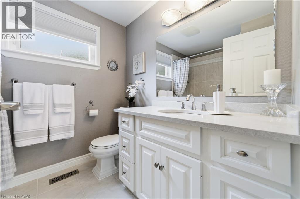 680 Lomond Crescent, Burlington, Ontario  L7L 2P1 - Photo 15 - 40835472