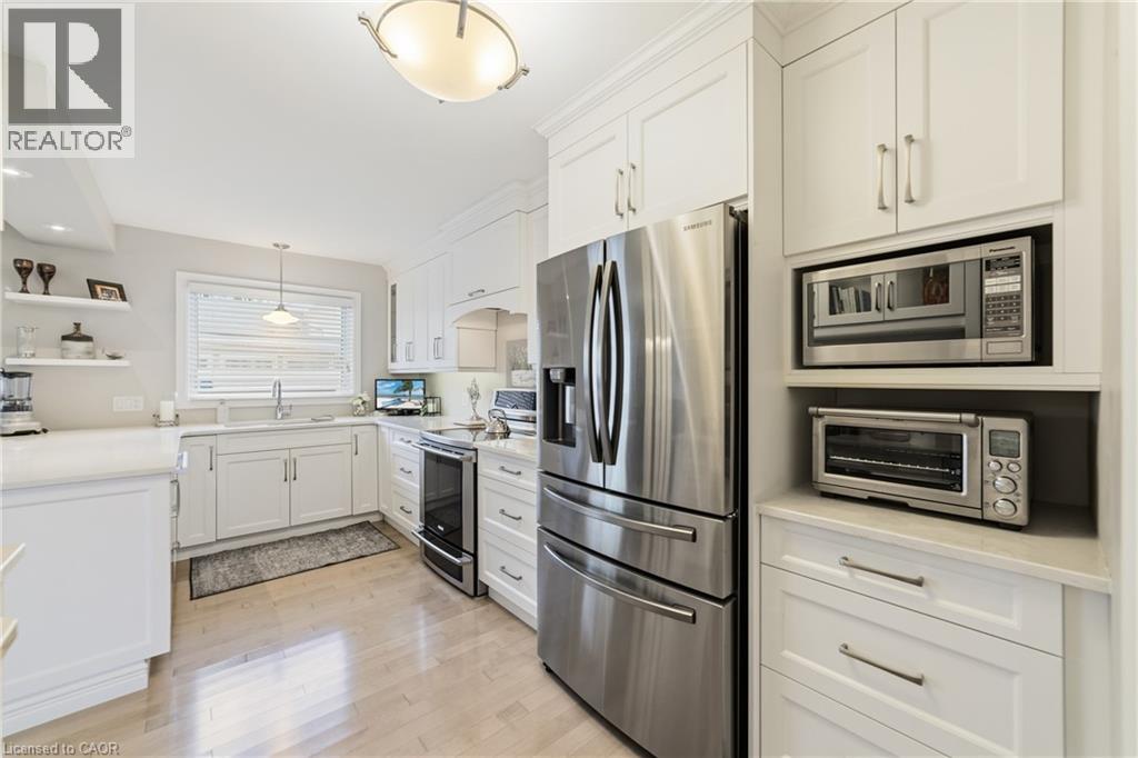 680 Lomond Crescent, Burlington, Ontario  L7L 2P1 - Photo 10 - 40835472